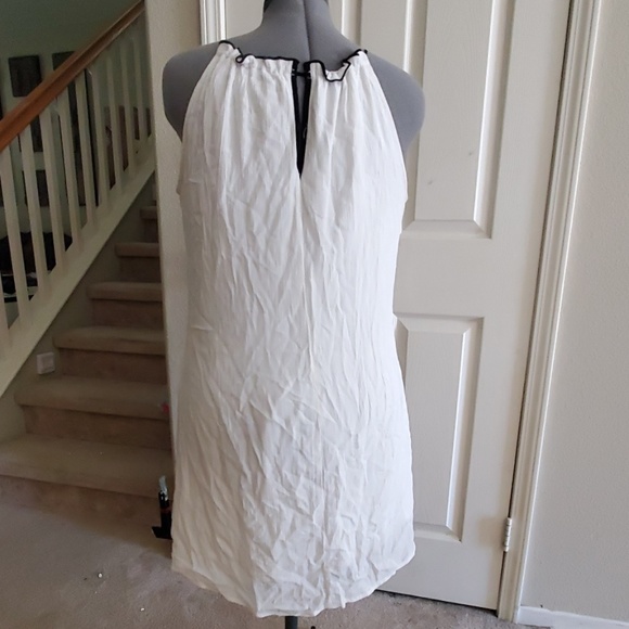 Dress - Picture 2 of 5